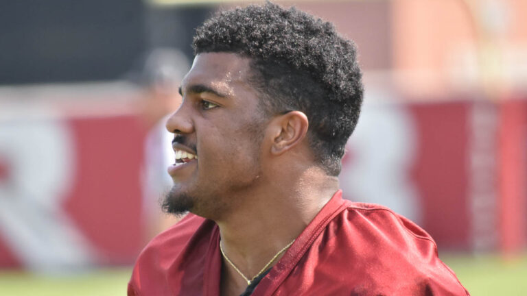 Democrat-Gazette’s Richard Davenport on Razorback latest commit brings to mind