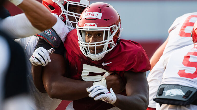 Holt on Gerald suffering injury Wednesday, affect on Hogs’ defensive front