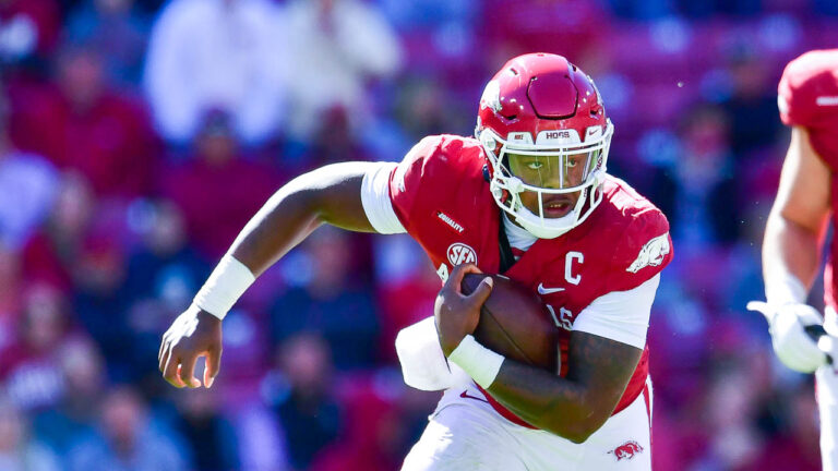 Added to Manning Award list: KJ Jefferson one of 15 for top QB award