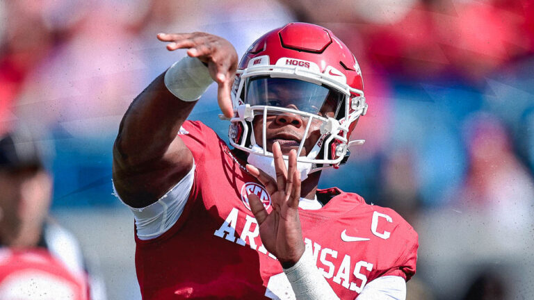 GAMEDAY LIVE: An easy 45-3 run through UAPB at War Memorial for Hogs