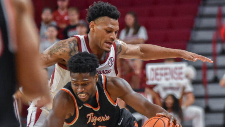 Hogs’ Au’Diese Toney: Cold shooting forced change in exhibition opener