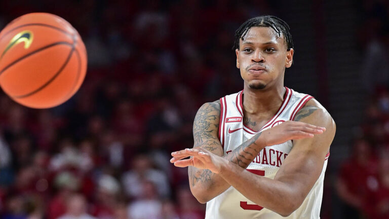 Hogs’ Au’Diese Toney: Getting rebounds ‘very important’ in win