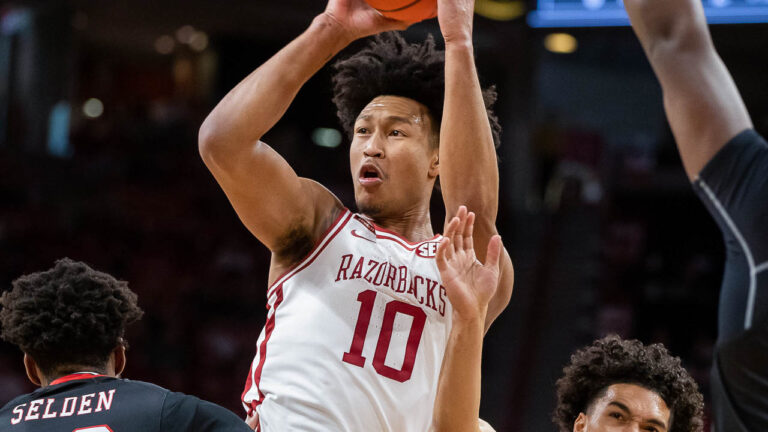 WATCH-LISTEN: Hogs-Panthers streaming only tonight; listen here or ESPN Arkansas