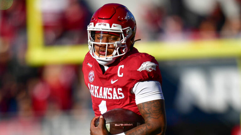 Recapping an AutoZone Liberty Bowl win with Clay Henry