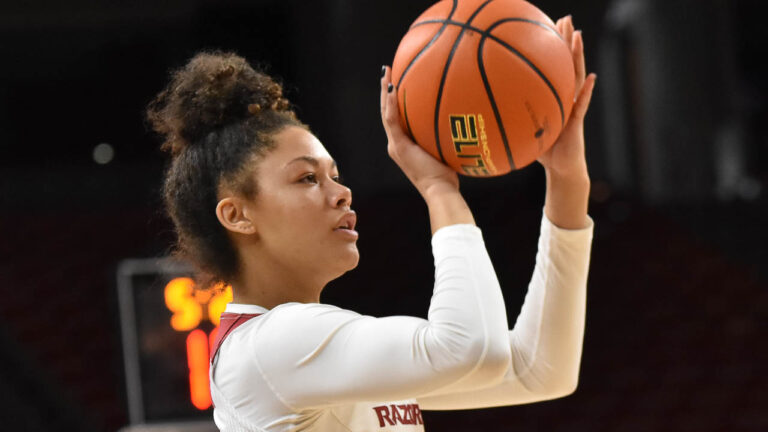 Samara Spencer, Jersey Wolfenbarger: On Hogs’ slow start before big win