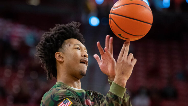 Hogs’ Jaylin Williams: Just looking to do what it takes to win games