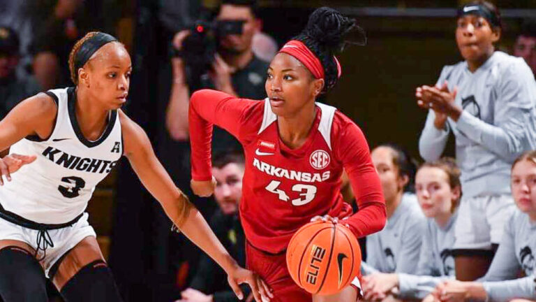 Hogs get 18 from Daniels, but fall in final seconds to UCF on road