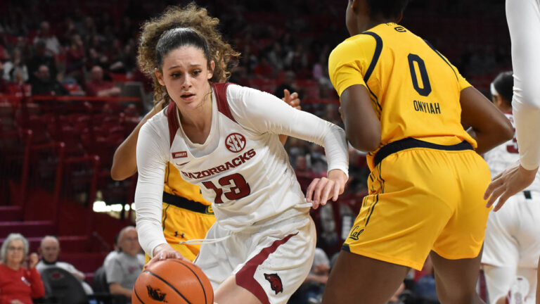 Daniels lights up Cal in Razorbacks’ 84-67 win on Sunday afternoon