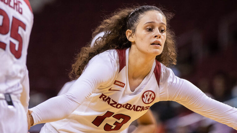 Goforth has sixth straight game hitting double figures in Hogs’ win over UCA