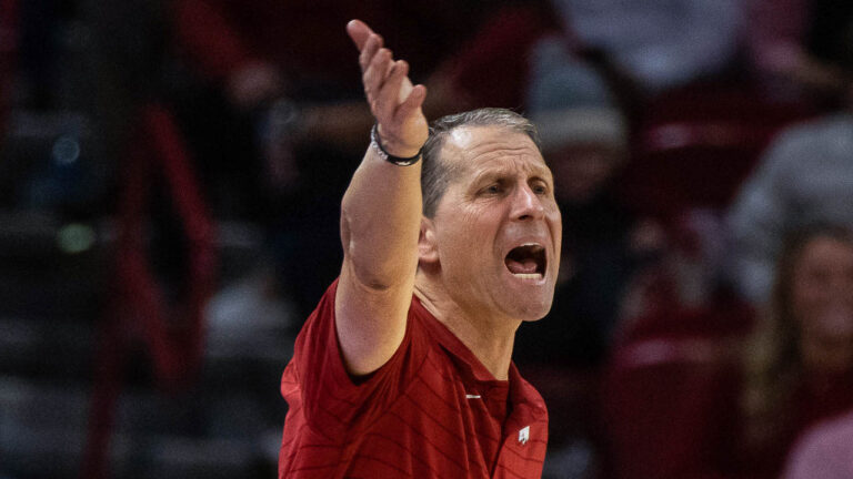 Eric Musselman previews SEC opener plus Bob Holt’s filibuster on shoulder injury