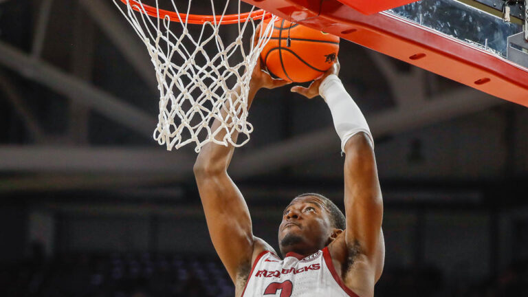 Trey Wade, Davonte Davis after Razorbacks knock out Tigers early