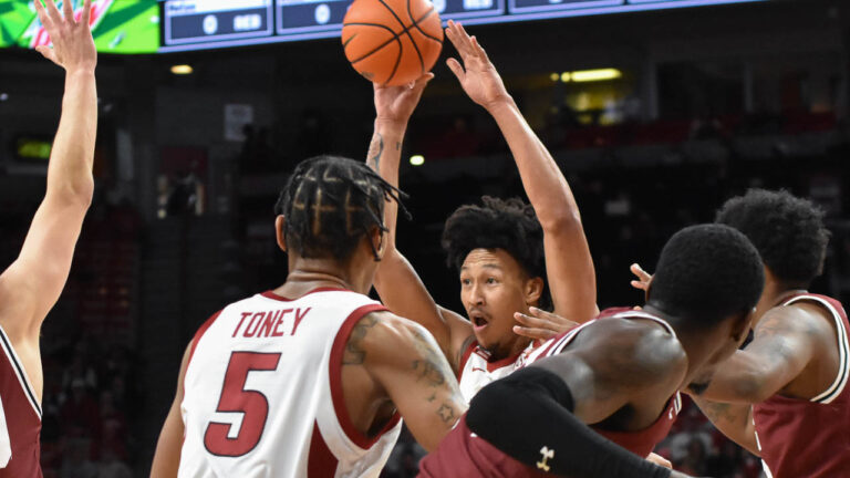 JD Notae, Jaylin Williams recapping Hogs’ win over South Carolina