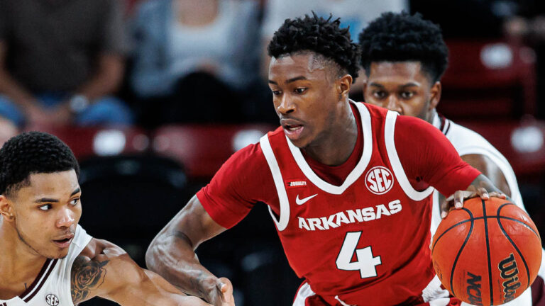 Davonte Davis on Razorbacks just looking for win against Vanderbilt