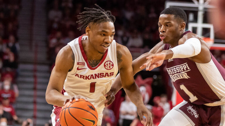 Murphy previews Razorbacks’ matchup with Auburn on Tuesday night