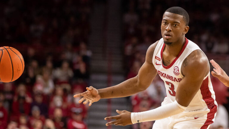 Hogs’ Trey Wade has another big night in big win over Tigers