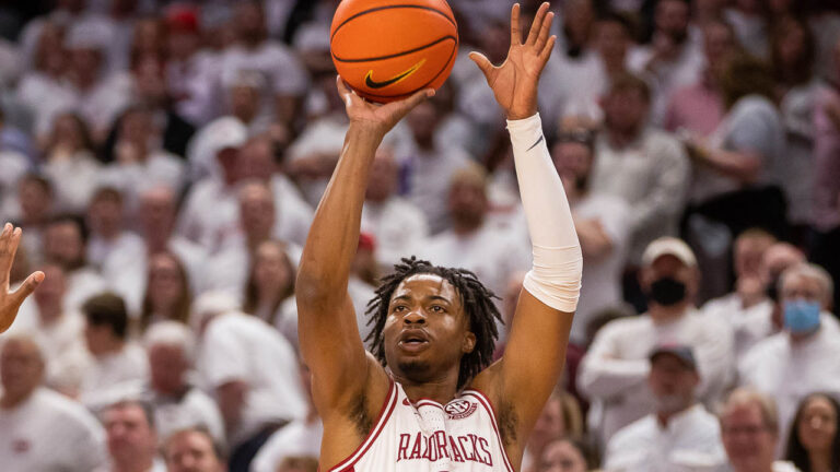 Umude on how Hogs have improved defense during winning streak