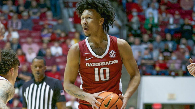 Razorbacks wipe out Tide’s big lead, but can’t pull out road win