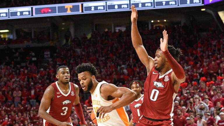 RECRUITING THURSDAY: Davenport on recruiting around Kentucky game