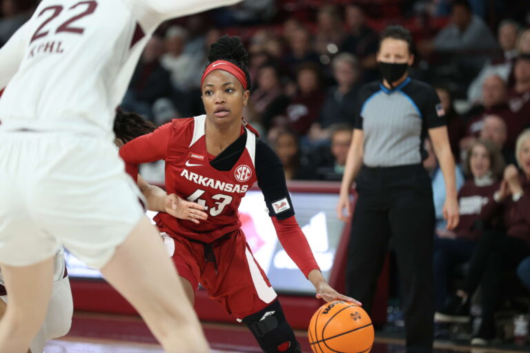 Razorbacks close out regular season finally getting a win