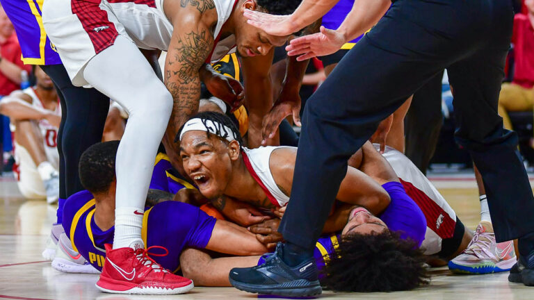 Notae’s free throw gives Hogs narrow win over LSU