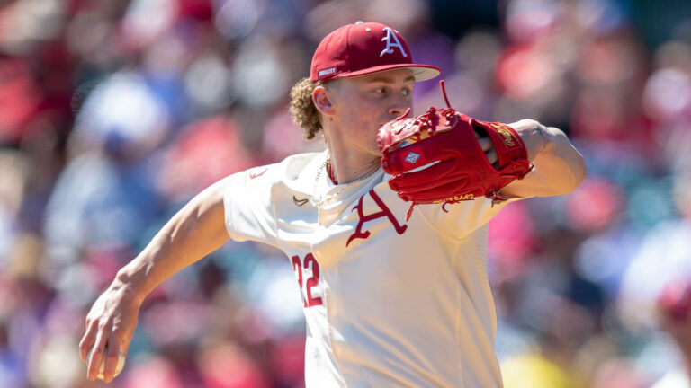 Razorback players after stopping Kentucky to sweep opening SEC series