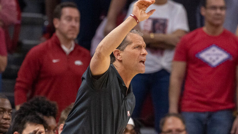 RECRUITING THURSDAY: Richard Davenport on when Anthony Black will sign