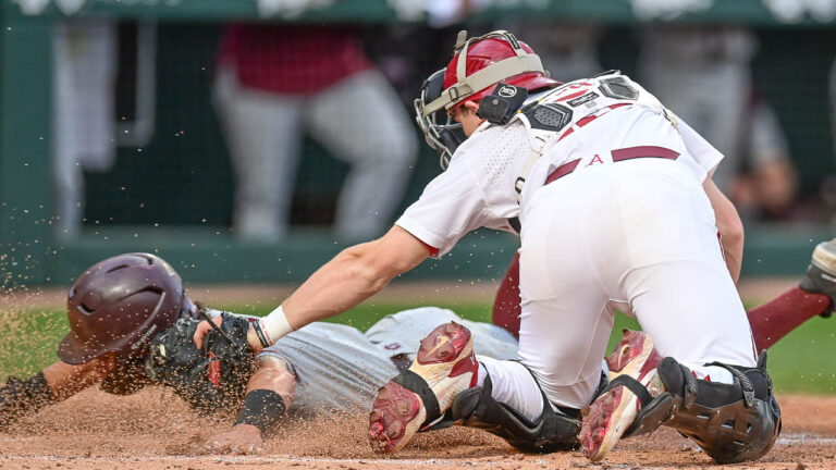 Previewing Hogs’ game with Bulldogs with ‘Voice of the Bulldogs’