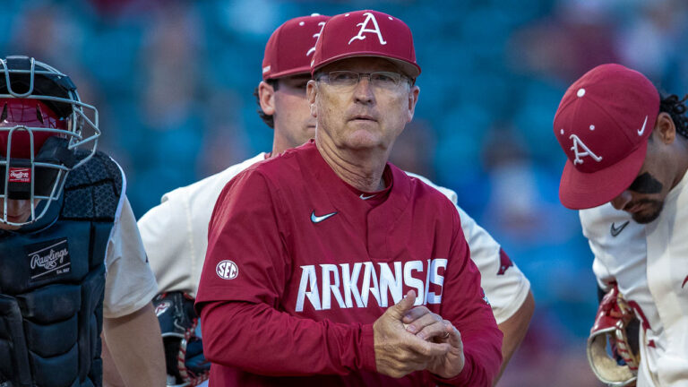 Former pitcher James Teague previews Hogs’ start of season