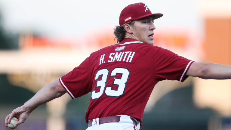 Gators down Razorbacks, even series