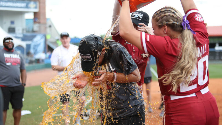 Razorbacks capture first-ever SEC Championship over Missouri
