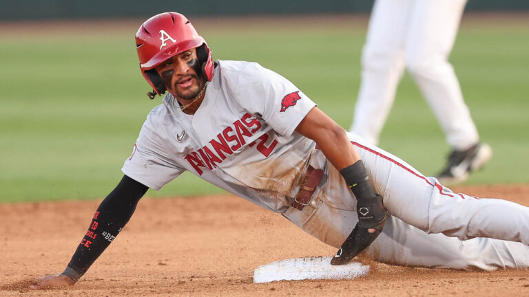 Florida eliminates Arkansas from SEC Tournament