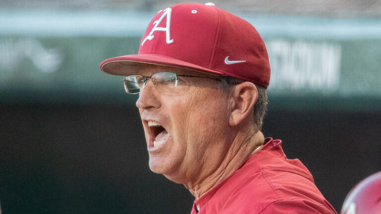 Democrat-Gazette’s Bob Holt looks ahead to Razorbacks’ CWS matchup