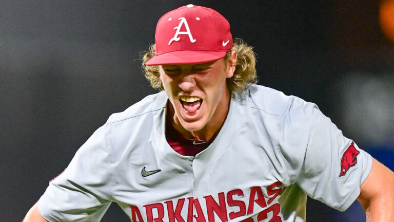 Hogs top Pokes 7-3, advance to Super Regional