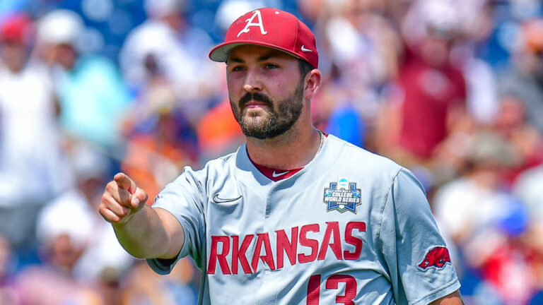 Hogs rout Stanford in College World Series opener