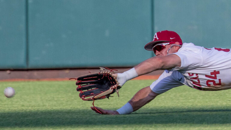 Auburn radio broadcaster Andy Burcham previews CWS matchup with Phil