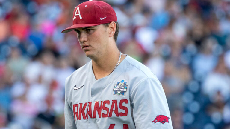 Bats come to life against Mississippi State in 14-2 run-rule win