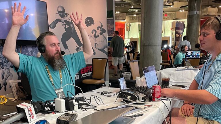 ESPN 100.9 in Tuscaloosa’s Ryan Fowler learning how Hog Call works