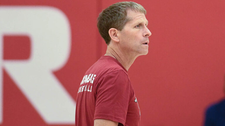 Hogs’ announcer Matt Zimmerman on all things with basketball team