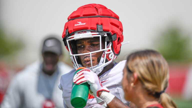 Democrat-Gazette’s Tom Murphy on handling starters when pads go on