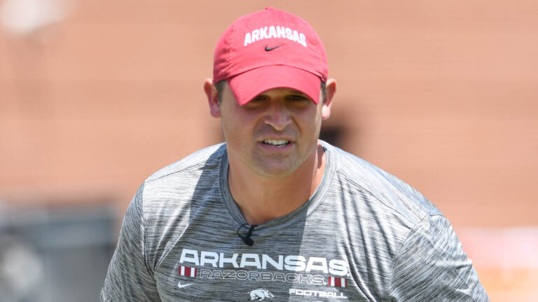 Hogs linebackers coach Michael Scherer on being starter no big deal