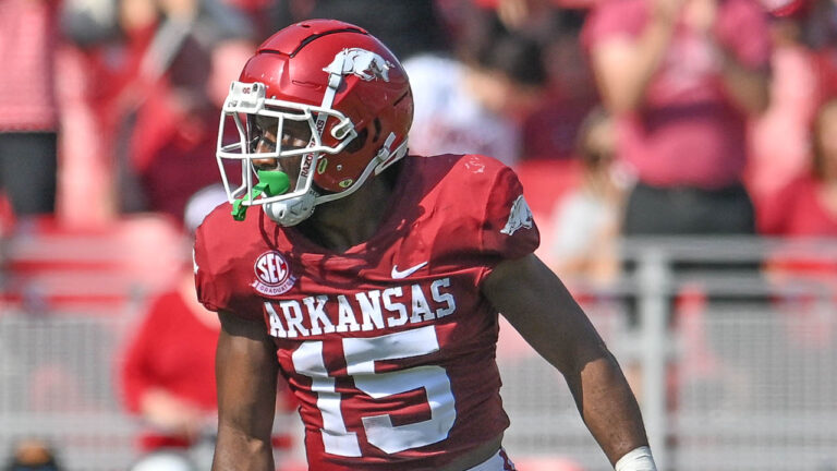 Hogs’ safety Simeon Blair, linebacker Bumper Pool on 41-27 win over Auburn