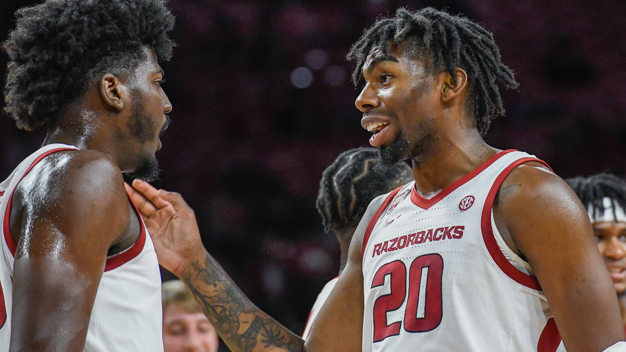 WATCH Razorbacks' Johnson ready to put Longhorns behind them » Hit