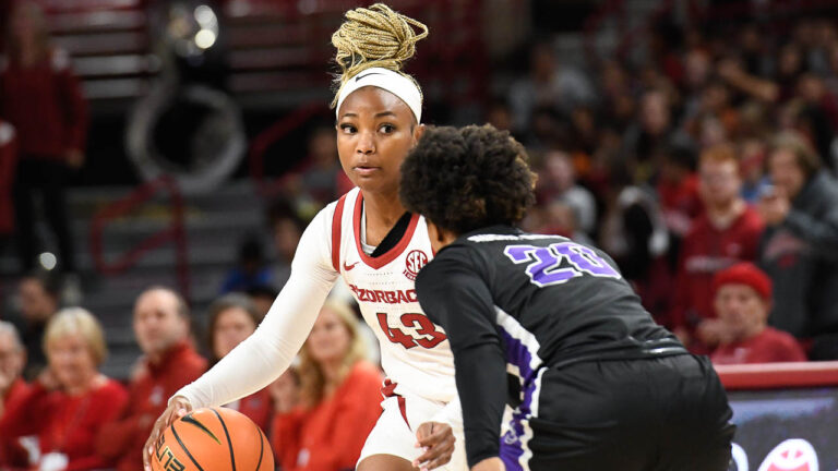 Hogs’ Makayla Daniels, Chrissy Carr after 72-34 win over UCA