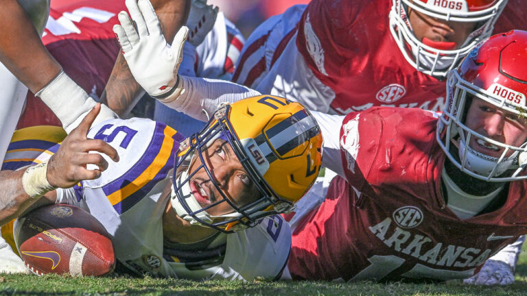Bad offenses make any defense look good in Hogs-LSU