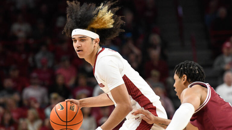 Razorbacks finally get Saturday home game against Spartans
