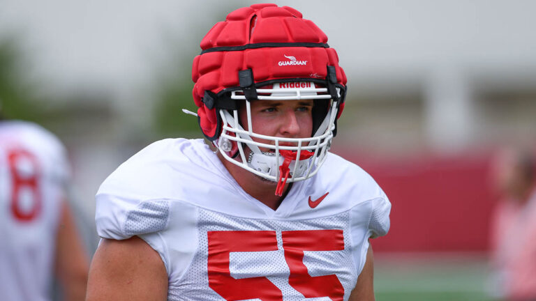 Hogs’ Hudson Henry, Beaux Limmer after bowl practice Tuesday morning