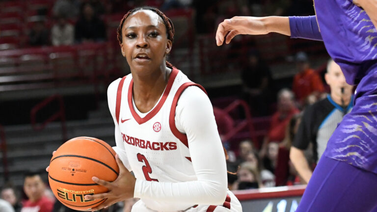 Hogs dominated by LSU in league opener with Spencer scoring 17