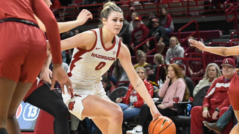 Pig Trail Nation’s Alyssa Orange on Hogs’ basketball playing well now