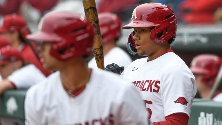 Hogs get another game-winner from Diggs to down Army