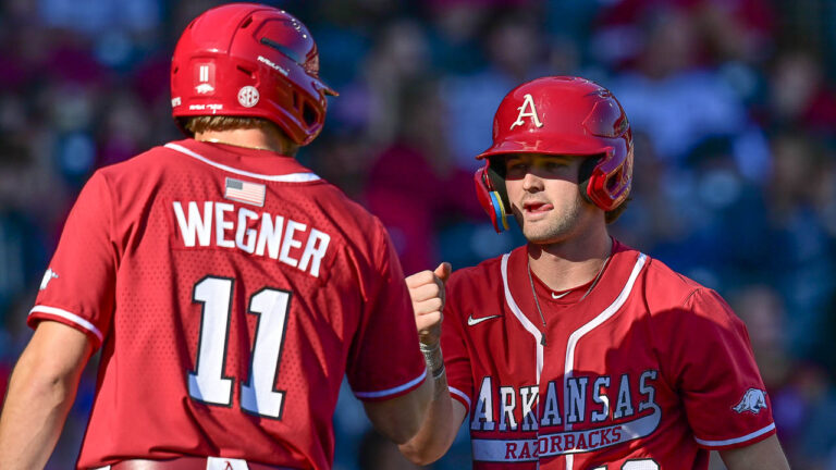 Peyton Stovall, Jared Wagner lead Hogs past Wright State